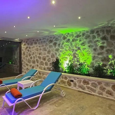 White Smith For 6 With Isolated Pool קס