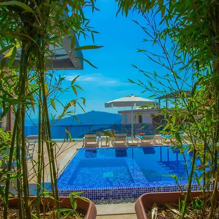 White Smith For 6 With Isolated Pool Kaş