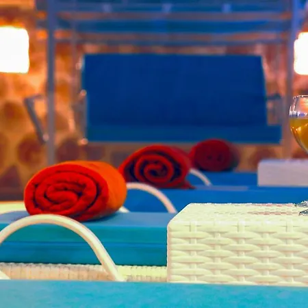 Vila White Smith For 6 With Isolated Pool Kaş